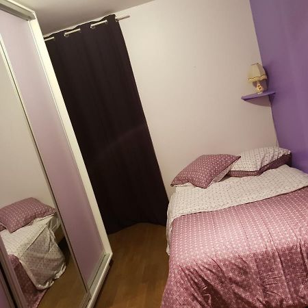 Joli Appartement A Montargis Exterior foto